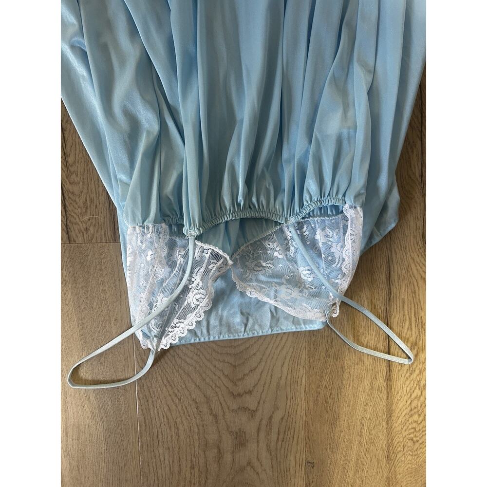 Women’s Solid Blue/White Nylon Full Slip with Lace Trim, Size L Regular - Picture 3 of 4